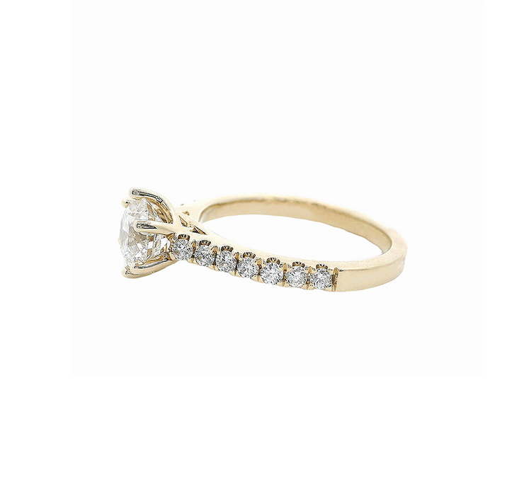 1-ct-round-lab-diamond-6-claws-side-diamonds-engagement-ring-18k-yellow-gold-fame-diamonds