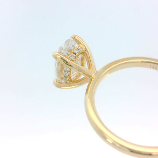 1.70ct Oval Brilliant Diamond ring, 14K Yellow Gold