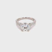 4-prongs-2-ct-round-brilliant-cut-diamond-side-diamond-engagement-ring-fame-diamonds