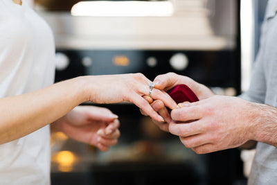 How to Choose the Perfect Engagement Ring Near Me
