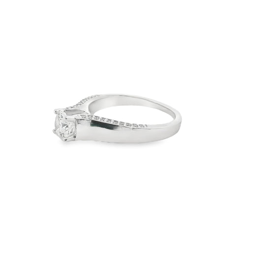 0-91ctw-18K-canadian-diamond-round-brilliant-tapered-wide-shank-fancy-hidden-side-diamonds-gold- engagement-rings-vancouver-fame-diamonds