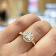 0.7ct-lab-grown-round-halo-diamond-yellow-gold-engagement-ring-fame-diamonds