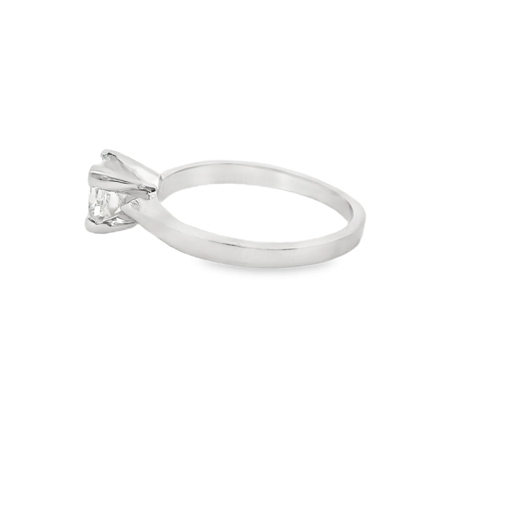 1.04ct Canadian Diamond Solitaire engagement ring set in four prong ...