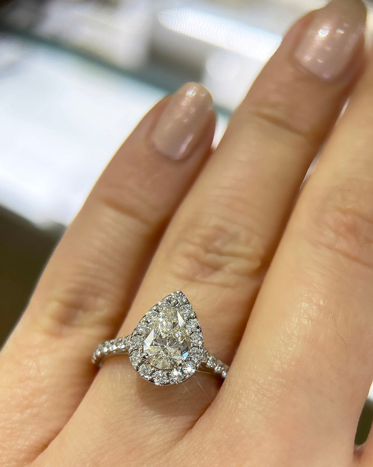 1-ct-tear-drop-lab-diamond-halo-engagement-ring-18k-white-gold-fame-diamonds