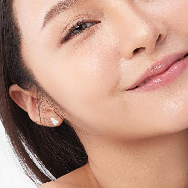 1-ctw-modern-lab-grown-pear-cut-diamond-earrings-Parkroyal-Jewelry-store-Fame-Diamonds