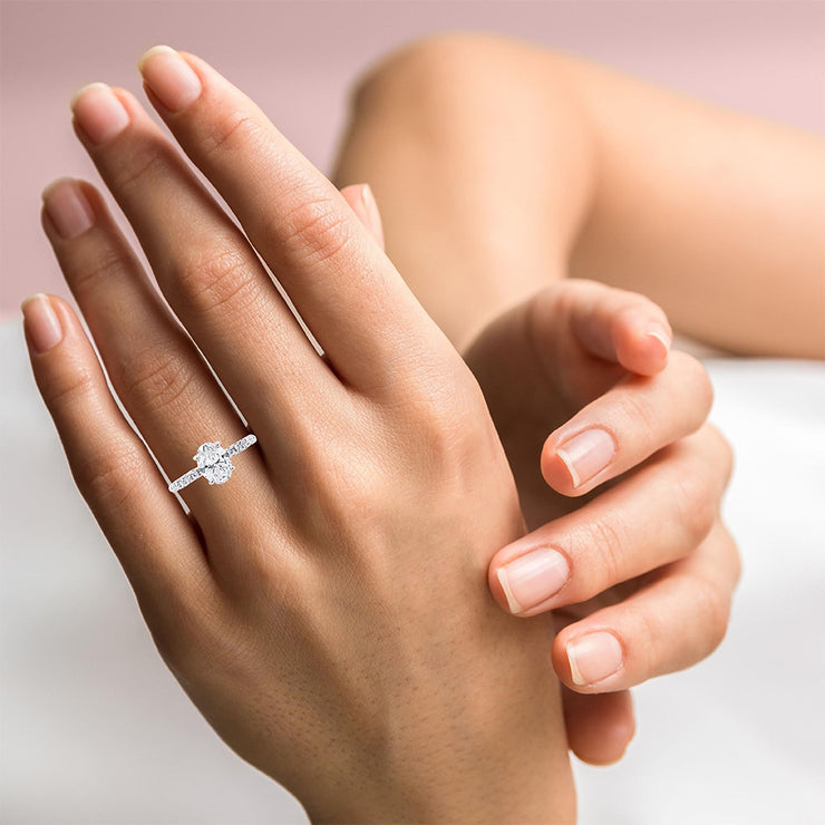 Modern 1.5 ct IGI Certified Oval Lab Diamond Side Diamond Engagement Ring