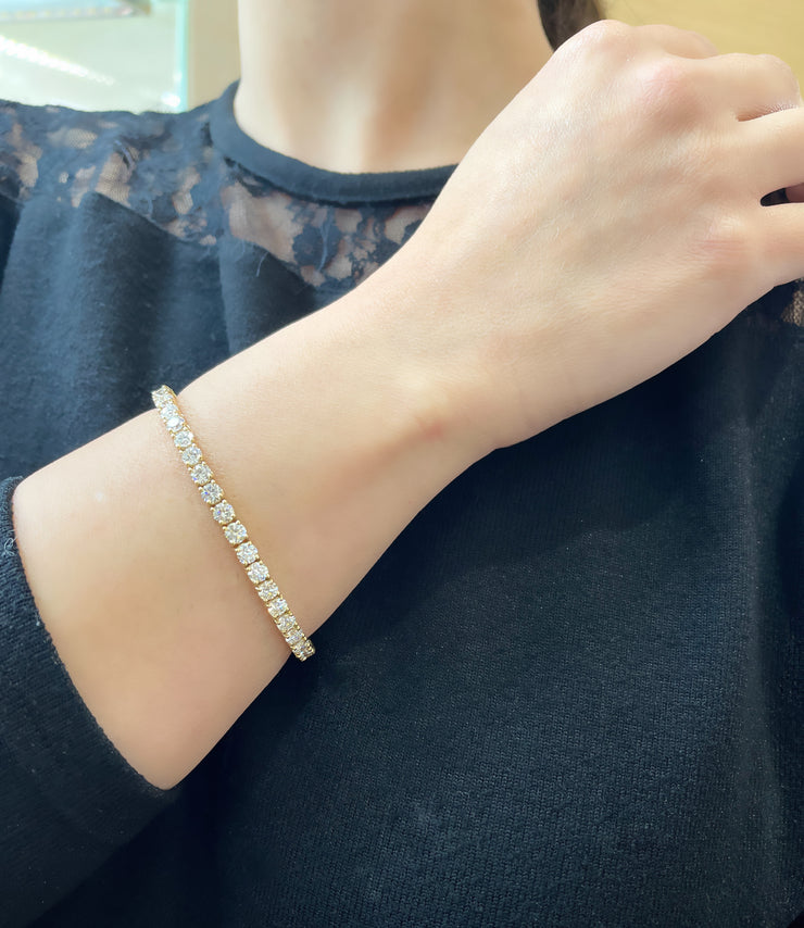  Analyzing image      11-ctw-round-brilliant-lab-created-diamond-tennis-bracelet-yellow-gold-Fame-Diamonds