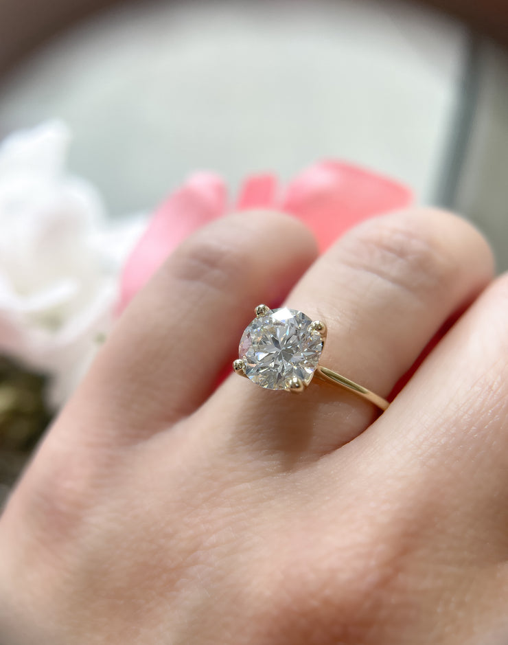 14k-yellow-gold-2.7ct-round-solitaire-diamond-petal-engagement-ring-Fame-Diamonds