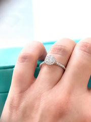 8k-white-gold-round-halo-side-diamond-engagemeent-ring-best-local-jewelers-in-Vancouver-fame-diamonds