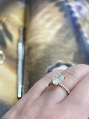2-ct-oval-lab-diamond-solitaire-with-natural-accent-diamonds-yellow-gold-18k-fame-diamonds