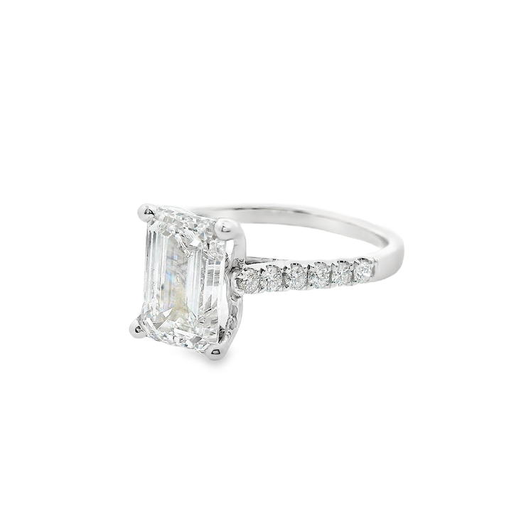 2.6-ct-emerald-cut-petal-design-14k-white-gold-natural-side-diamonds-Fame-Diamonds