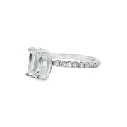 2ct-lab-diamond-emerald-cut-solitaire-with-natural-side-diamonds-engagement-ring-fame-diamonds