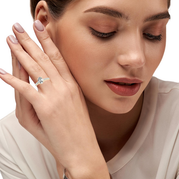 Engagement ring solitaire with side accents clearance