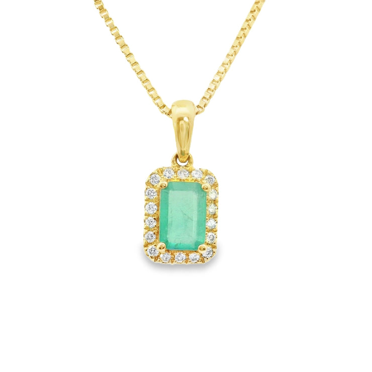 Natual-emerald-cut-green-emerald-natural-diamonds-pendant-affordable-gemstone-Fame-Diamonds