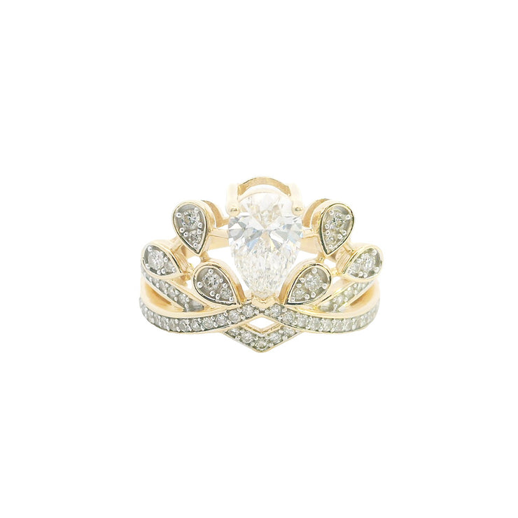 fancy-crown-pear-lab-diamond-engagement-ring-18k-yellow-gold-Fame-Diamonds