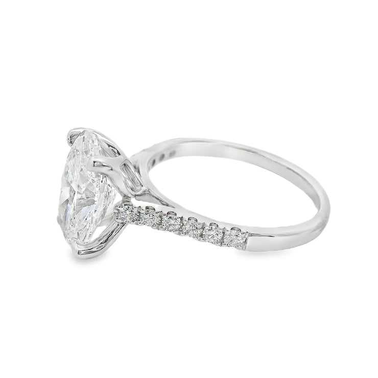 most-popular-oval-diamond-engagement-rings-Vancouver-Fame-Diamonds