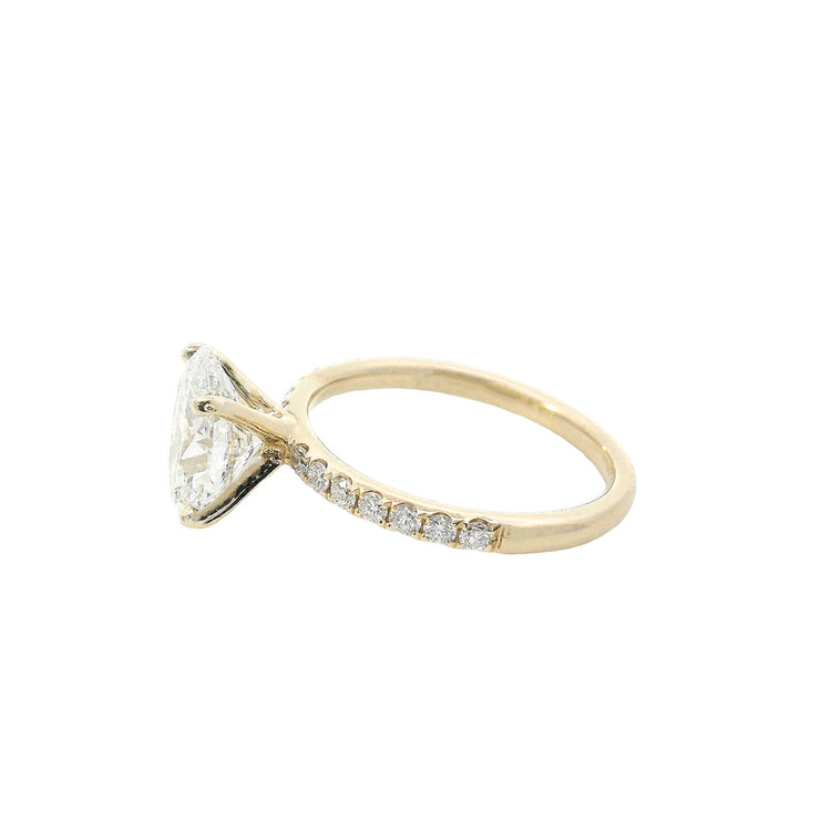 oval-2.00ct-solitaire-accent-diamonds-lab-diamond-engagement-ring-yellow-gold-18k-fame-diamonds