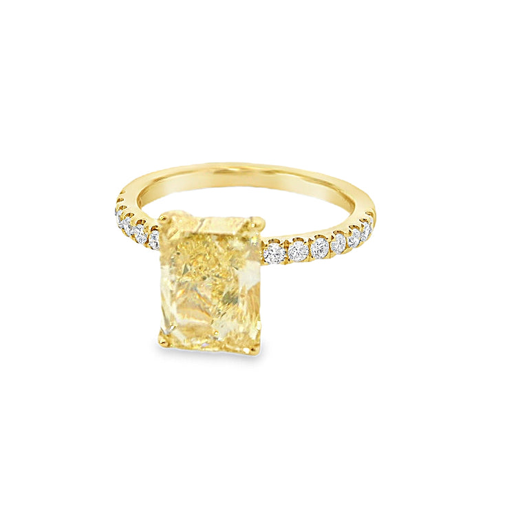 over-3-ct-fancy-vivid-yellow-diamond-radiant-cut-lab-grown-engagement-ring-Fame-Diamonds-Jewelry-store