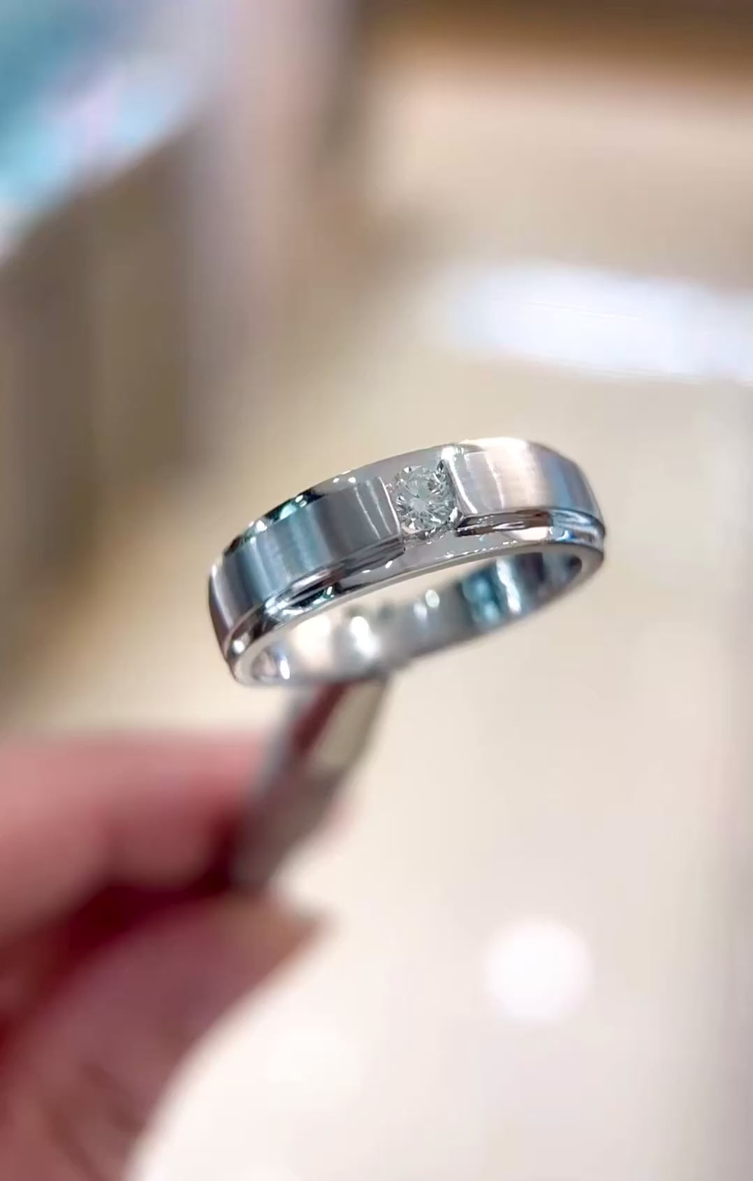 0-18ct-white-gold-solitaire-round-brilliant-cut-canadian-diamond-mens-ring-ethical-diamond-jewelry-in-Vancouver-fame-diamonds

