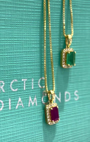 most-popular-gemstone-jewelry-red-ruby-and-diamonds-pendant-Fame-Diamonds