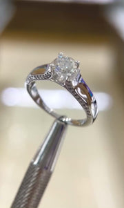 0-91ctw-canadian-diamond-round-brilliant-solitaire-tapered-wide-shank-fancy-hidden-side-best-proposal-spots-in-vancouver-fame-diamonds
