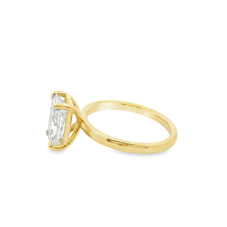 yellow-plain-gold-radiant-cut-labgrown-dimond-engagement-ring-west-vancouver