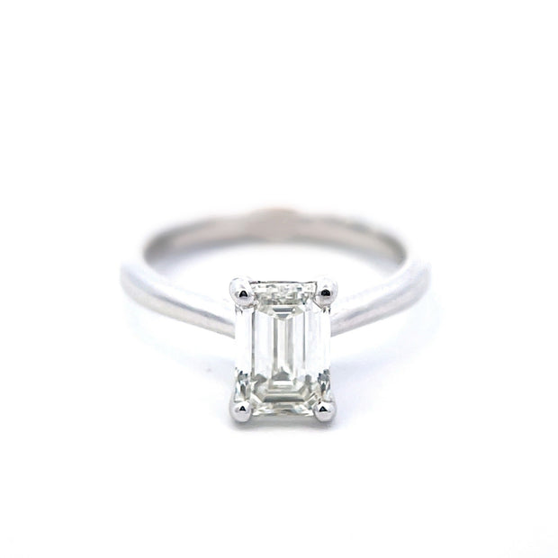 1.5ct-emerald-cut-solitaire-diamond-engagement-ring-18k-white-gold-Fame-Diamonds-Vancouver