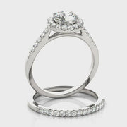 Round Brilliant Cut Halo Diamond Engagement Ring with Side Diamonds(  0.72 CTW)