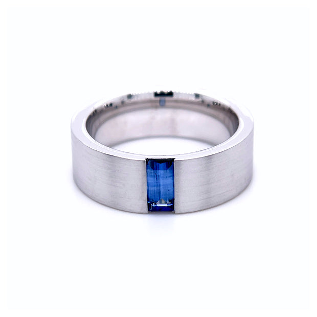 14k-white-gold-blue-sapphire-baguette-8mm-wide-men's-wedding-band