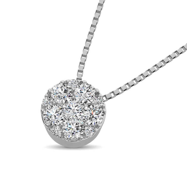 14K White Gold 1/4 Ct.Tw. Diamond Flower Pendant