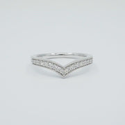 cr-r05554-wb-14k-white-gold-v-shape-canadian-diamond-wedding-band-famediamonds