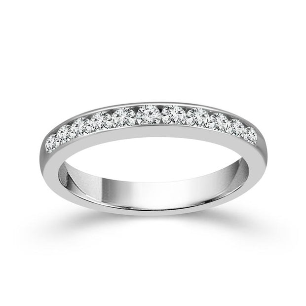 14-k-white-gold-round-channel-set-diamond-wedding-band-famediamonds