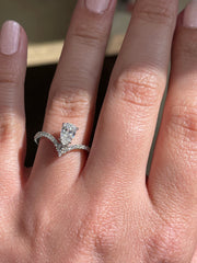 white-gold-fancy-pear-cut-solitaire-chevron-side-diamond-engagement-ring-fame-diamonds