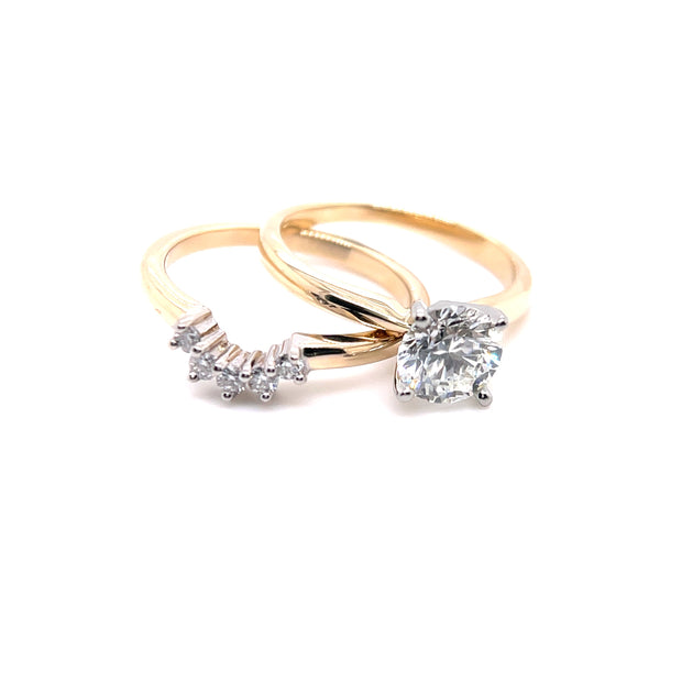 14k-Yellow-gold-1.5ct-round-diamond-engagement-ring-matching-curved-wedding-band-fame-diamonds