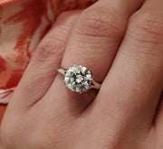 round-brilliant-double-claw-solitaire-diamond-engagement-ring