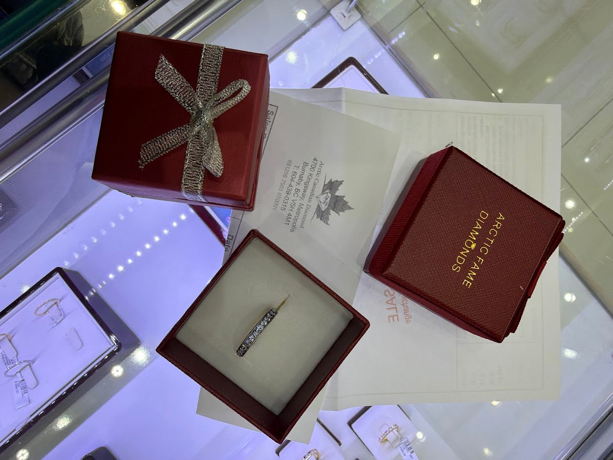 Custom Diamond Ring Gift