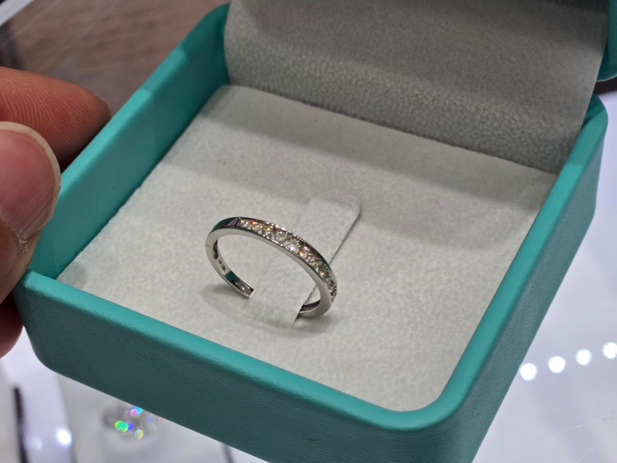 Solitaire Setting & Band Pair